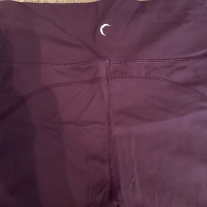 ZYIA CROPPED LEGGINGS